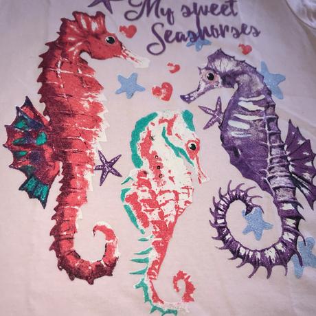 Tričko s morskými koníkmi, 98