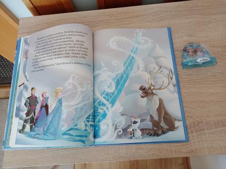 Kniha disney ľadové kráľovstvo(edícia s darčekom), 