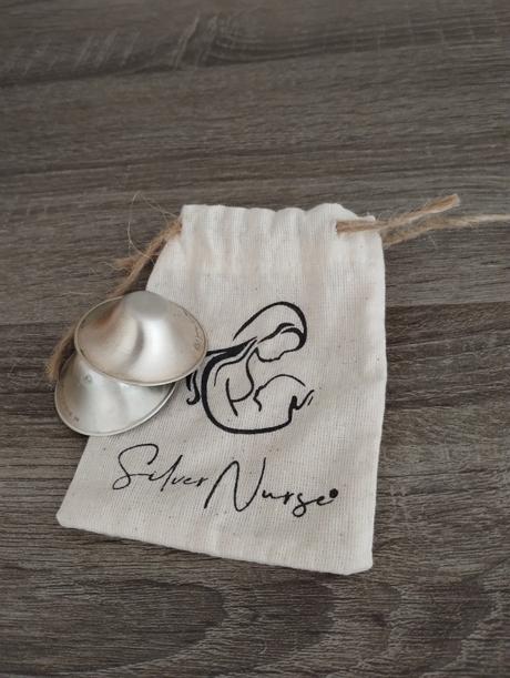 Strieborné klobúčiky silver nurse, 