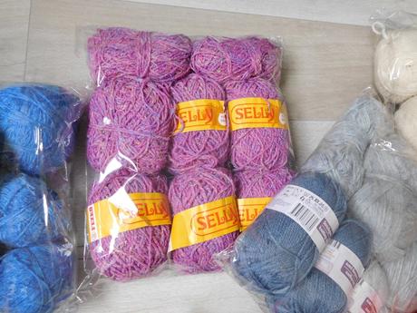 Vlna na ďalšiu tvorbu, čelenky, ponožky, čiapky,,