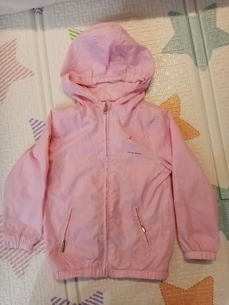 Dievcenska vetrovka, 98