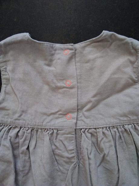 Šatky z jemného menžestru 9-12m., f&f,80