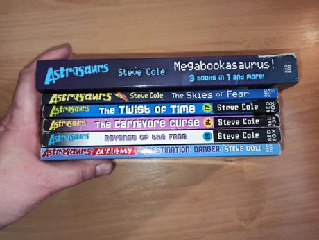 Steve cole - astrosaurs sada, 