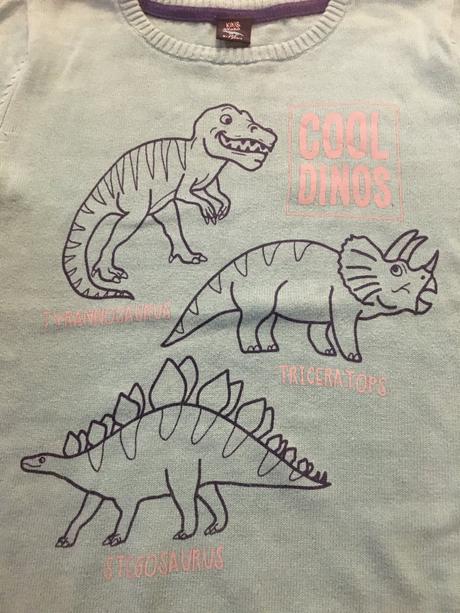 Svetrík s dinosaurami, kiki&koko,122