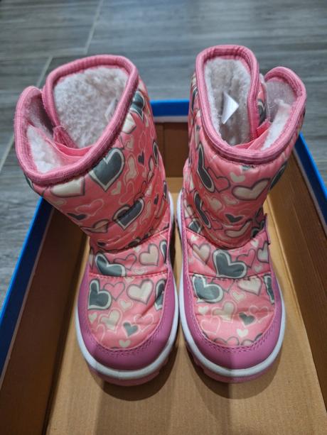 Čižmičky cortina, 24