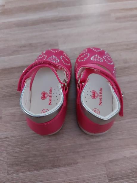 Poltopánočky, nelli blu,19