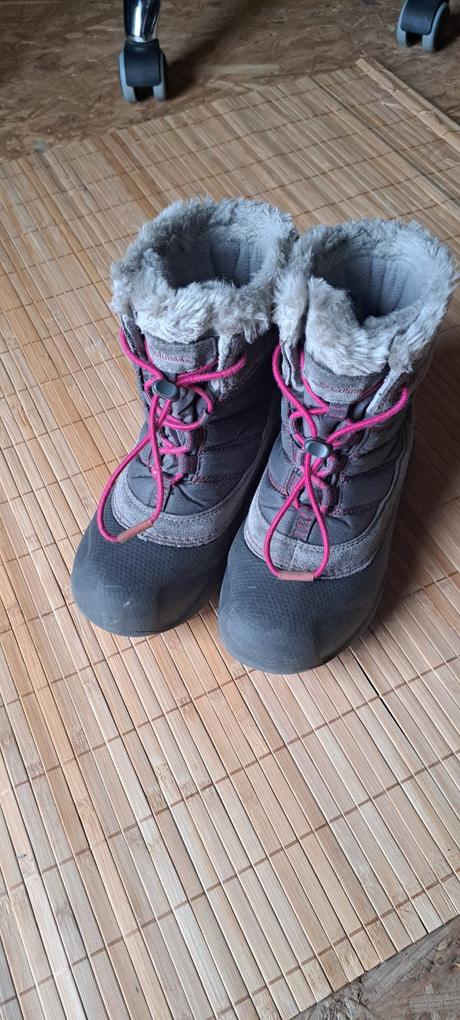 Snehule, columbia,33