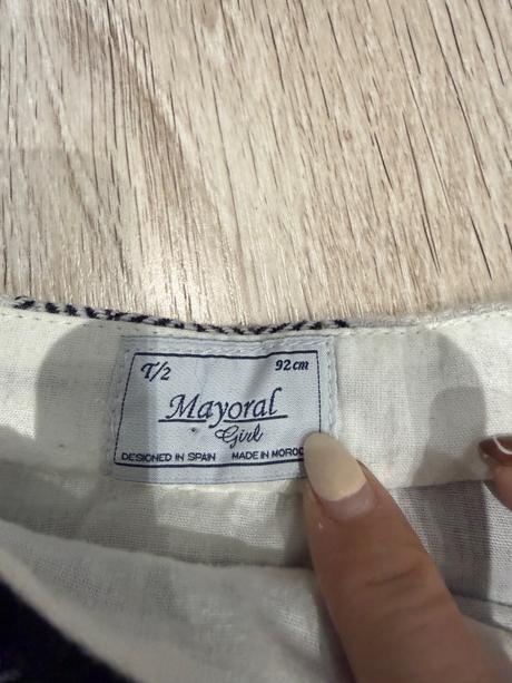 Sukna mayoral, mayoral,92