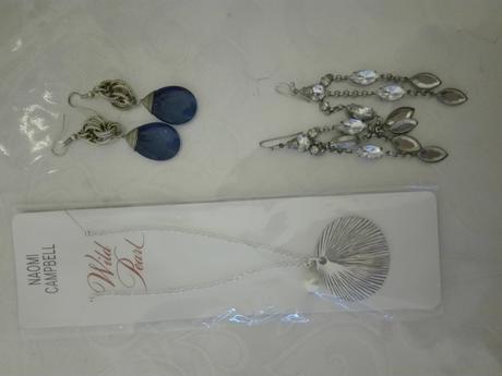 Nausnice 2ks + darcek nahrdelnik, 