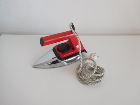 Žehlička eta,, eta