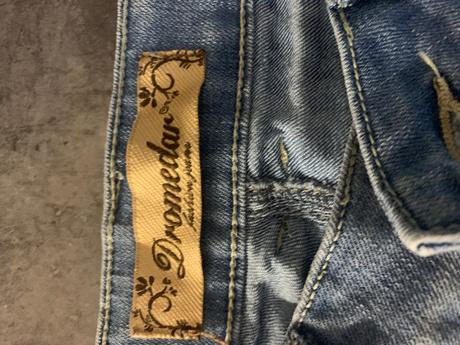 Kraťasy, dromedar,30