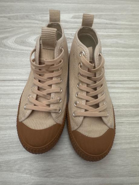 Tenisky, reserved,35