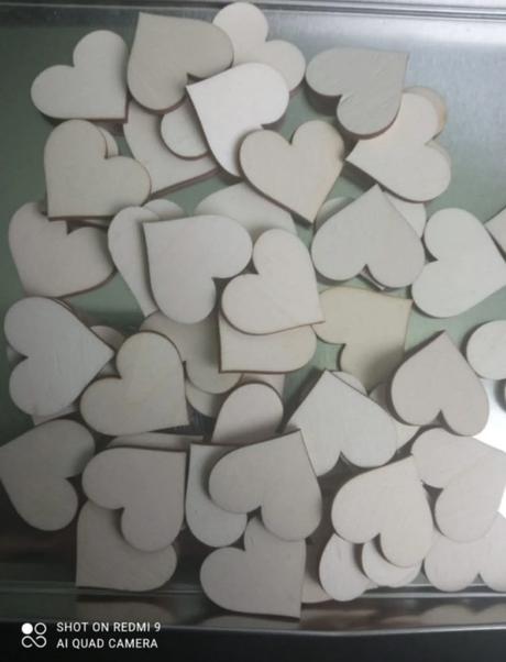 Drevené výrezy srdiečka, 