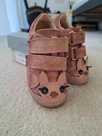 Celoroky mrugala zajace, 24