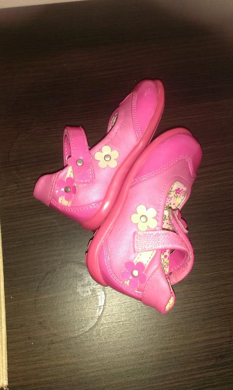 Celokozene lakovky s klembou, 20