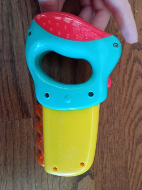 Píla so zvukmi a svetlom,