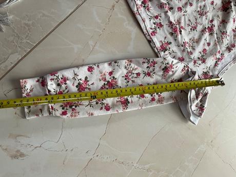 Kvietkovaná súprava hole, 110