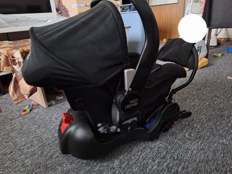 Vajíčko britax s isofix základňou, britax