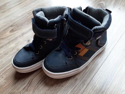 Topanky ccc action boy vel. 27, 27