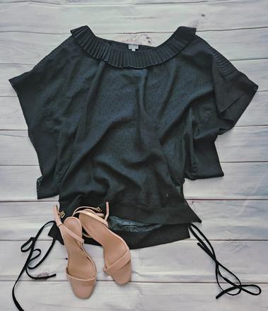 Krásna zaujímavá blúzka, 40