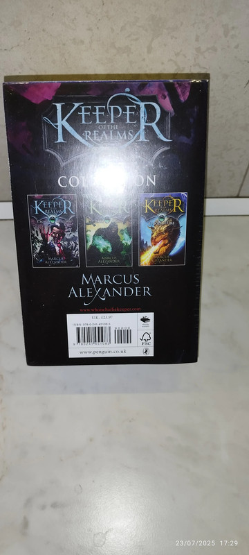 Marcus alexander - keeper of the realms trilogia, 