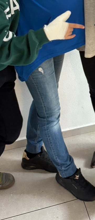 Tehotenské rifle h&m, h&m,40