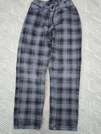 Kockované nohavice, 104