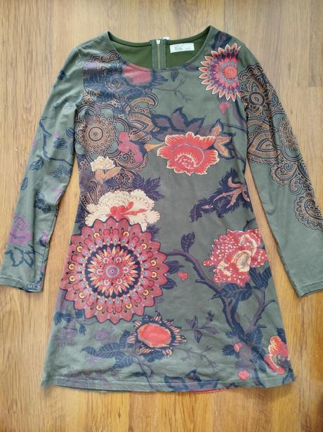 Kaki šaty z butiku, s