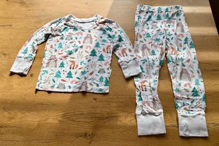 Rastúce bambusové pyžamko pyžamkovo, 98