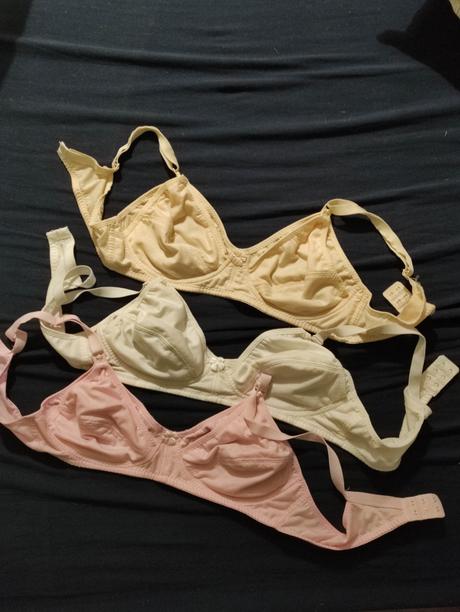 3ks podprsenky veľ 80b, 75,b