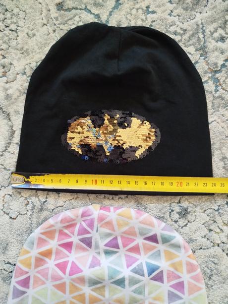 Krásne prechodné čiapky - obvod 48cm, 48