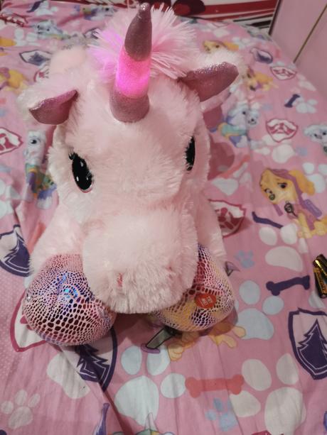 Svietiaci jednorožec,