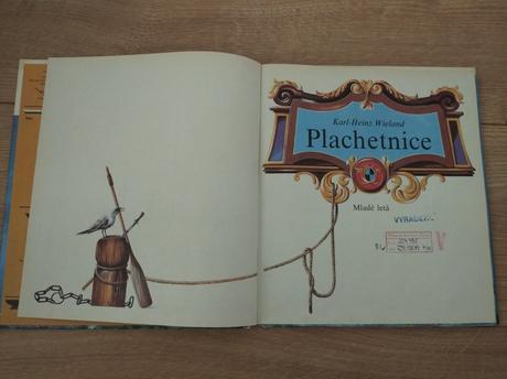 Pekná staršia kniha plachetnice,