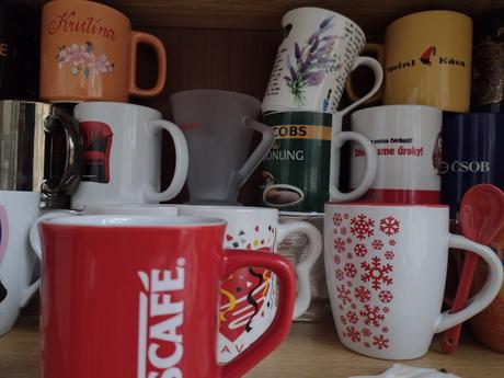 Rozpredám zbierku hrnčekov, 