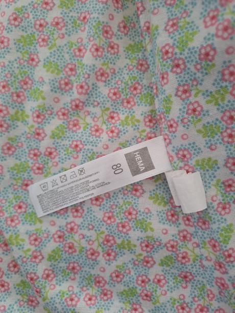 Dievčenská jarná bundička, 80