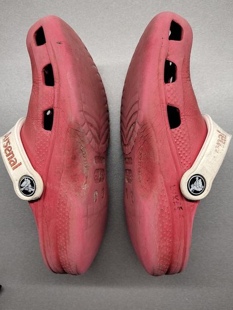 Červené kroksy, crocs,33