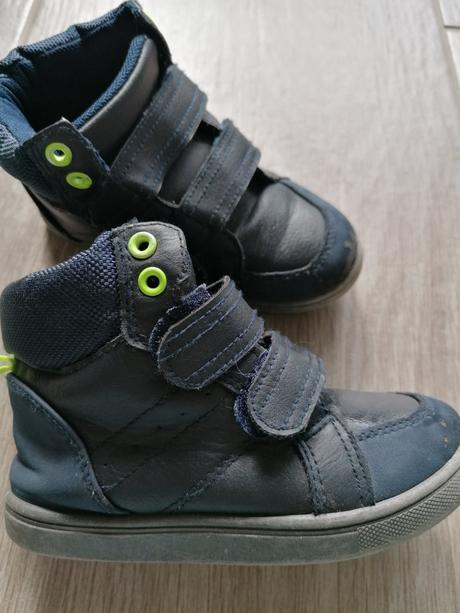 Kotnikove topánky, 26