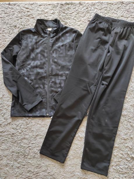 Súprava v 146, decathlon,146