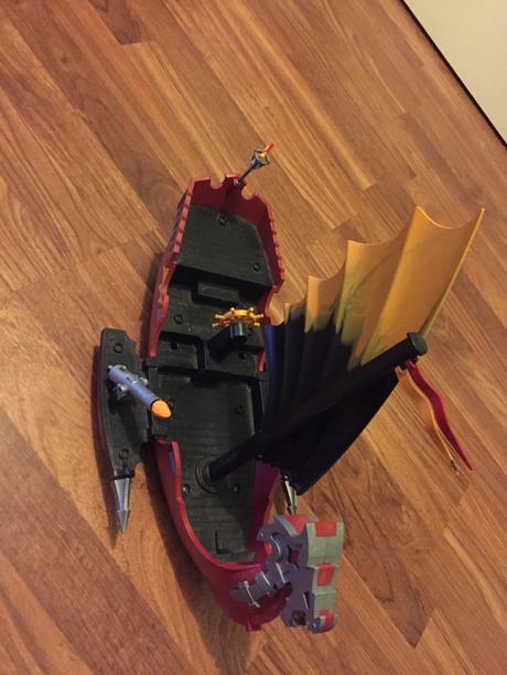 Predam krasnu pirátsku loď legoland aj s panačikmi, 