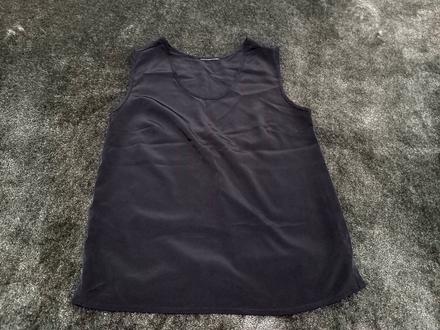 Jednoduchá čierna bluzka v.36, 36