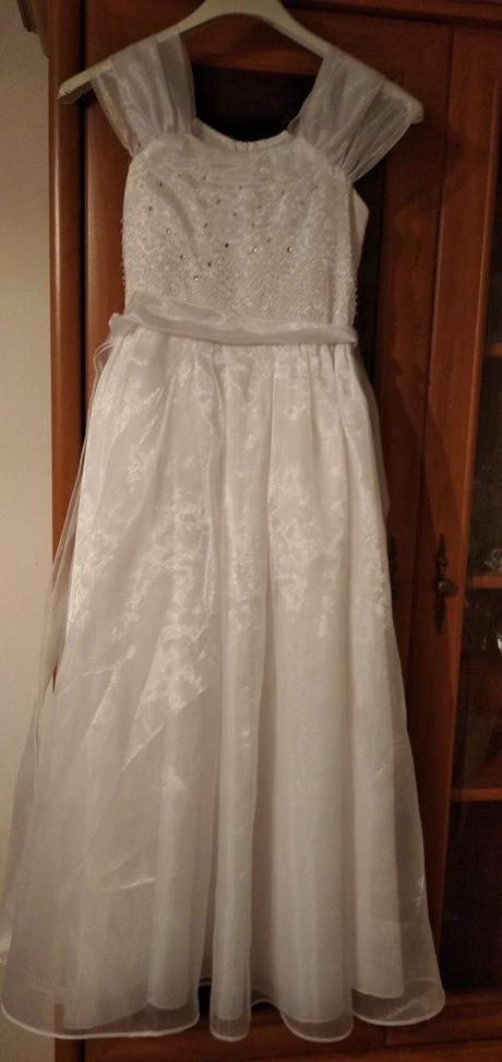 Šaty na 1. sväté prijímanie, 134