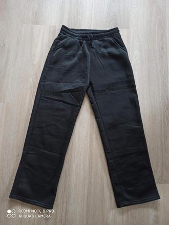 Čierne teplejšie teplaky, xl