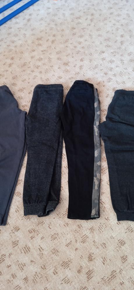 Tepláky veľ.128/134, 128