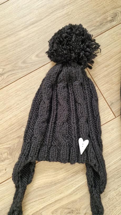 Čiapka a šál, 110