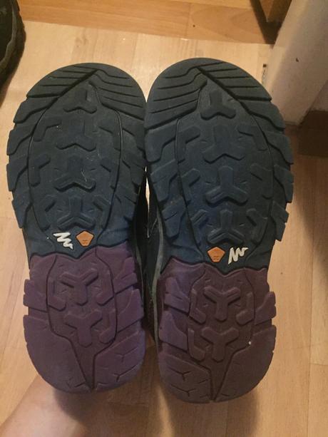 Nepremokavé turistické topanky, 32