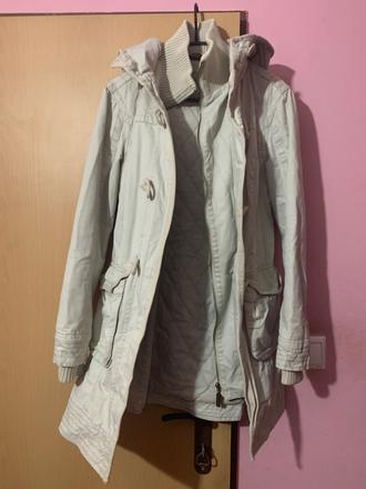 Bledý kabát / bunda, s
