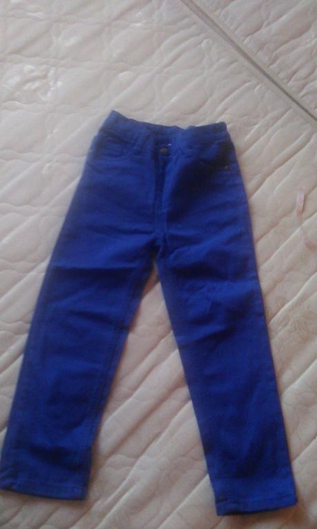 Výrazné modré rifličky -5 r., 104