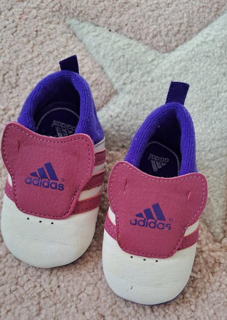 Capačky, adidas,17