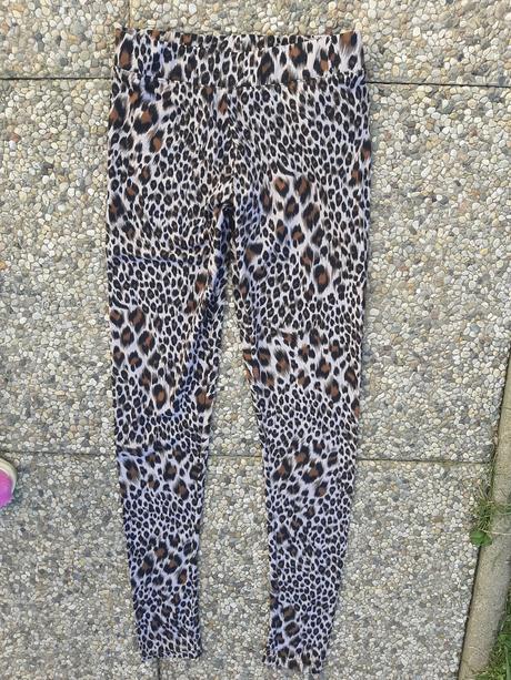 Legíny bershka velk. s., bershka,s