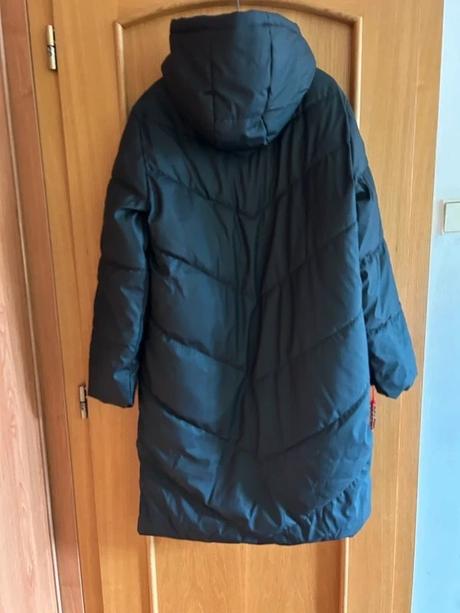 Čierna nepremokavá prešívaná bunda zn.jdy č.m/l, l
